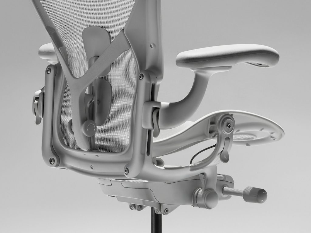 it prd ovw aeron chair 01.jpg.rendition.1152.1152